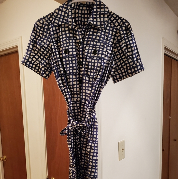Button down Dress - Picture 6 of 6